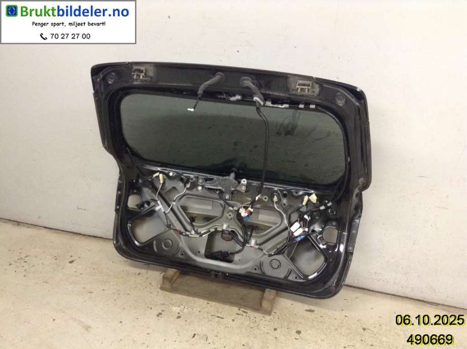 Bakluke til Toyota Avensis 2009-2015 (Type III, Fase 1)  (TOYOTA|6700505100|)