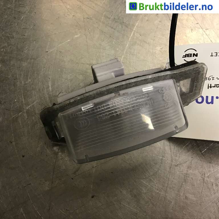 Skiltlys til Mitsubishi Outlander, 2015-->> (Type III, Fase 2)  (MITSUBISHI|8341A009)