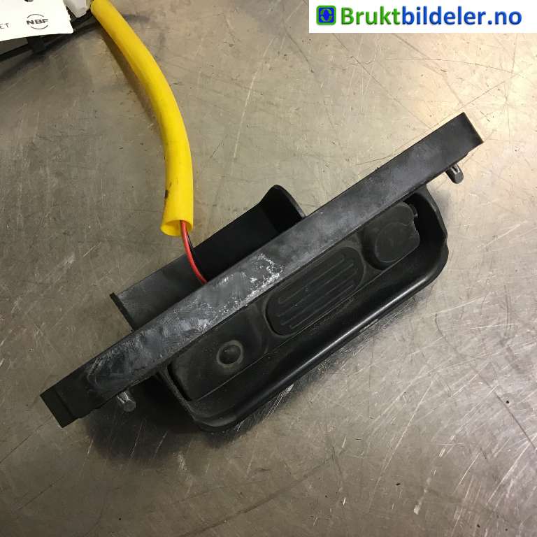 Bakluke/bakdør håndtak til Mitsubishi Outlander, 2015-->> (Type III, Fase 2)  (MITSUBISHI|5810A077)
