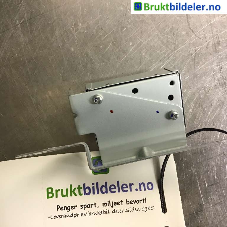 Antenne forsterker til Toyota RAV4 2019-->> (Type V)  (TOYOTA|86681-42040|OH024648|)