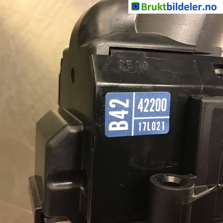 Bryter combi til Toyota RAV4 2019-->> (Type V)  (TOYOTA|8431911010|33400-17J781/BLINK|42200-17L021/VISKER)