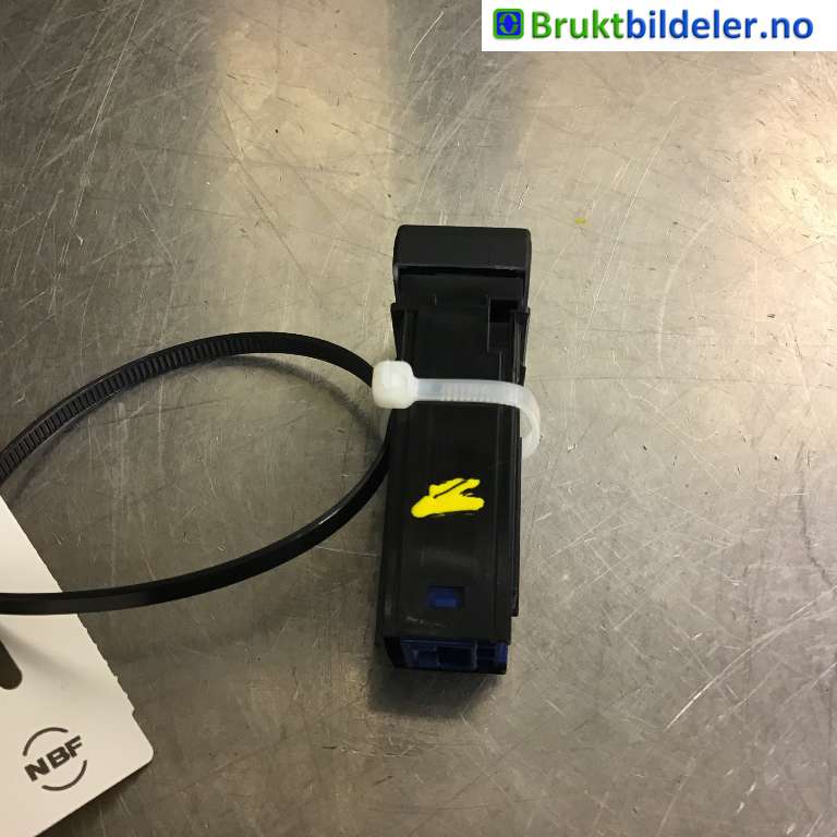 Bryter setevarme til Toyota RAV4 2019-->> (Type V)  (TOYOTA|8475142060|)
