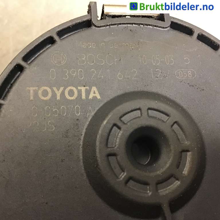 Viskermotor frontrute til Toyota Avensis 2009-2015 (Type III, Fase 1)  (TOYOTA|85110-05070-A|0 390 241 642|)