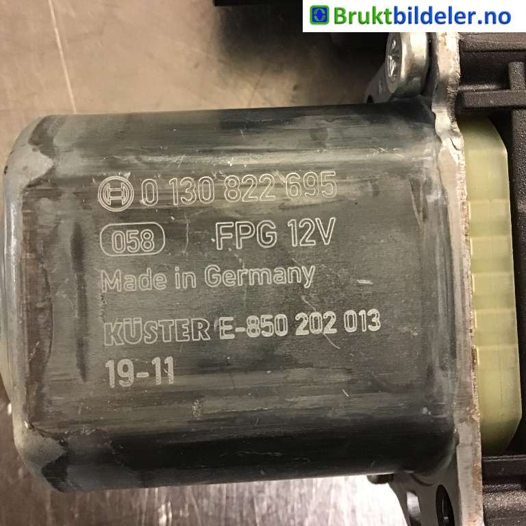 Ruteheis venstre bak til Audi A1 2018-->> (Type II)  (AUDI|5Q0 959 407|0 130 822 695|)