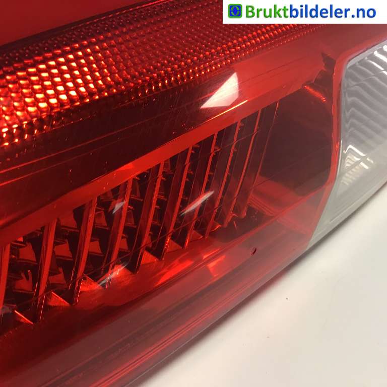 Baklykt høyre til Volvo V70 2005-2007 (Type II, Fase 2)  (VOLVO|30655375|)
