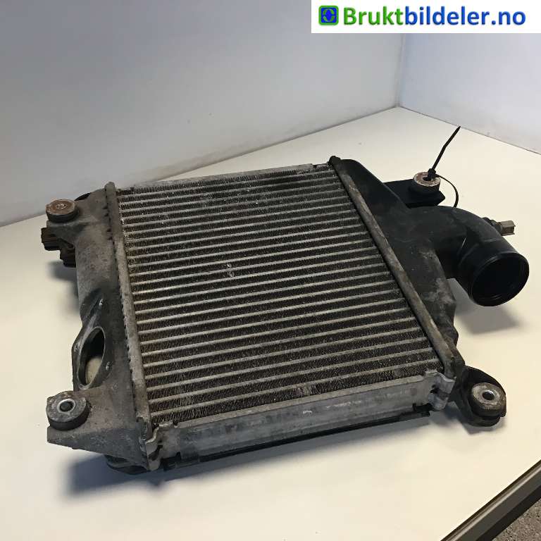 Intercooler til Toyota Hiace, 2007-2012 (Fase 3)  (TOYOTA|17940-30090)