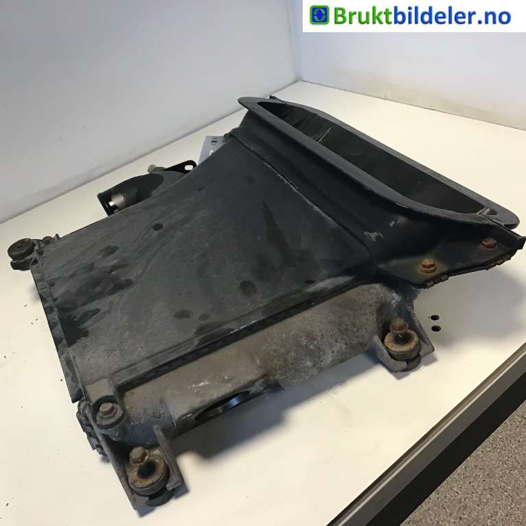 Intercooler til Toyota Hiace 2007-2012 (Fase 3) (TOYOTA|17940-30090|127000-0730|)