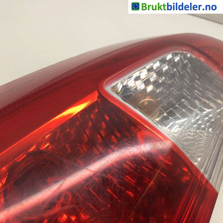Baklykt venstre til Volvo V70 2005-2007 (Type II, Fase 2) (VOLVO|9483688|)