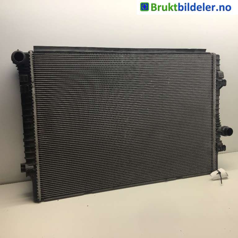 Radiator (automat gir) til Škoda Octavia, 2013-2016 (Type III, Fase 1)  (SKODA|5Q0 121 251 GN)