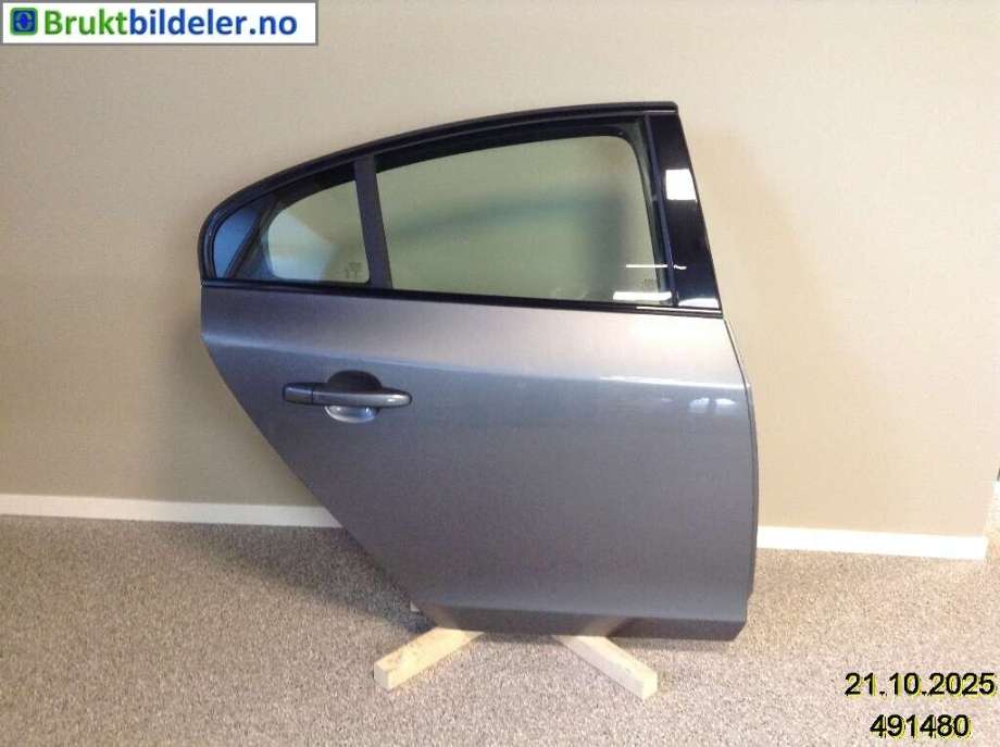 Dør høyre bak til Volvo S60, 2014-2019 (Type II, Fase 2)  (VOLVO|32228975)