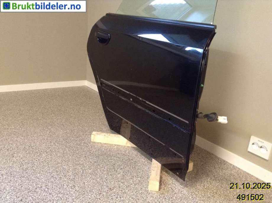 Dør høyre bak til Subaru Outback 2007-2009 (Type III, Fase 2)  (SUBARU|60409AG0619P|)