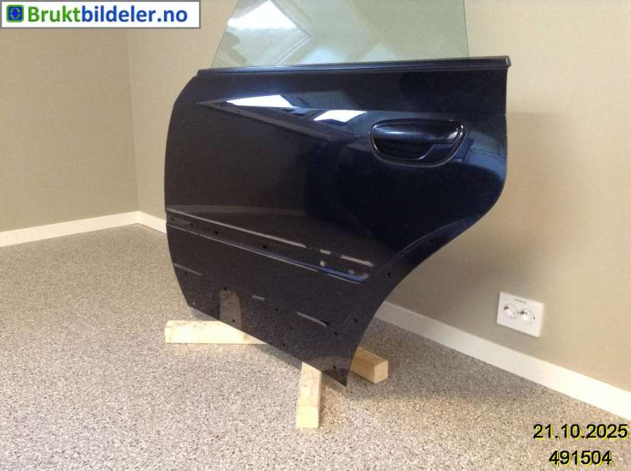 Dør venstre bak til Subaru Outback 2007-2009 (Type III, Fase 2)  (SUBARU|60409AG0719P|)