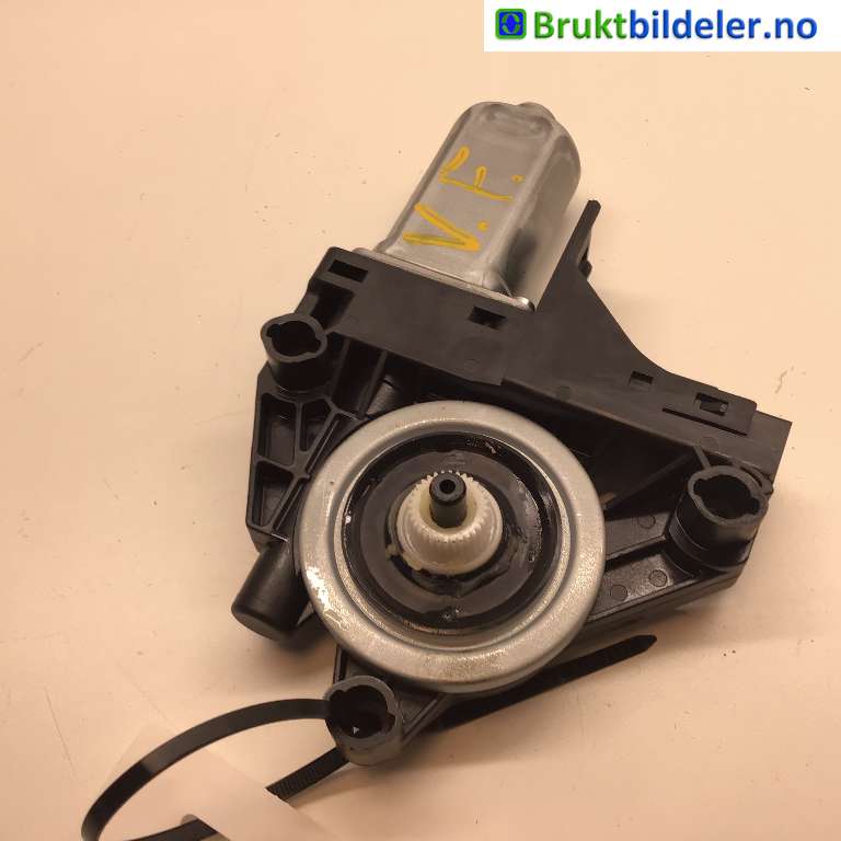 Ruteheis venstre foran til Volvo S60, 2014-2019 (Type II, Fase 2)  (VOLVO|31253061)