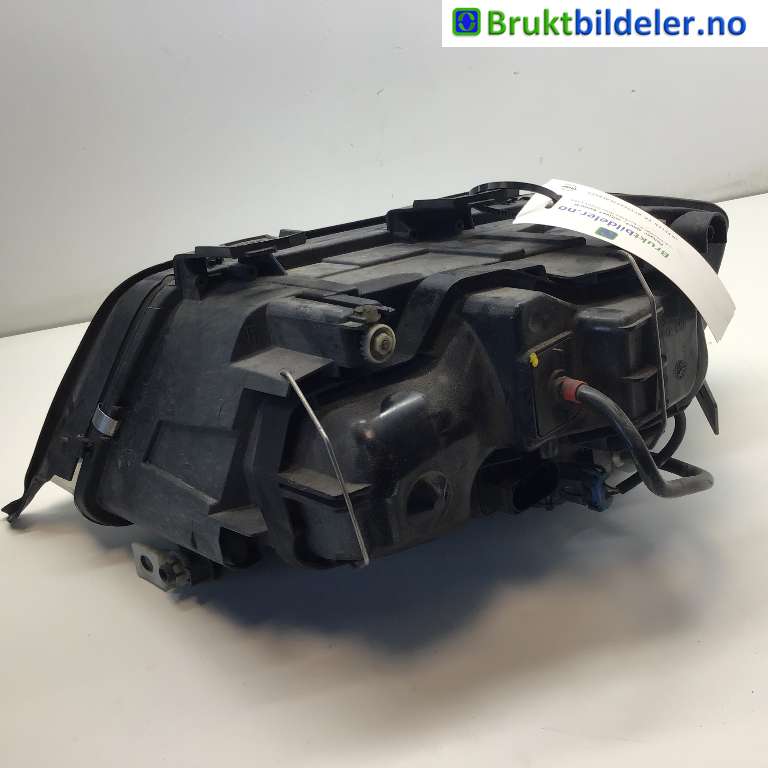 Frontlykt høyre xenon til Audi A6, Allroad 2000-2005 (Type I) (C5) (C5) (AUDI|4Z7 941 004 B|)