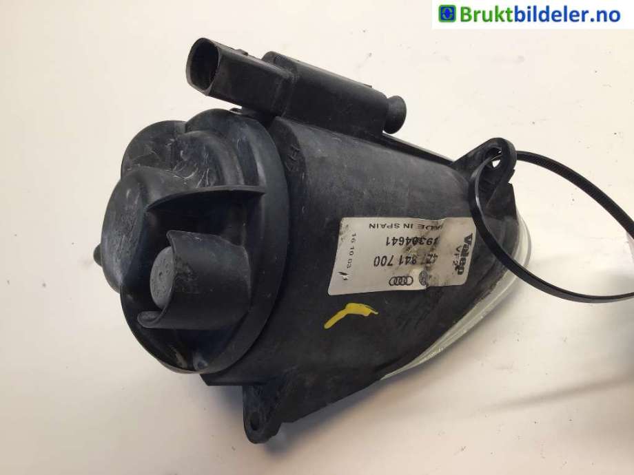 Tåkelykt venstre foran til Audi A6, Allroad 2000-2005 (Type I) (C5) (C5) (AUDI|4Z7 941 700|89304641|)