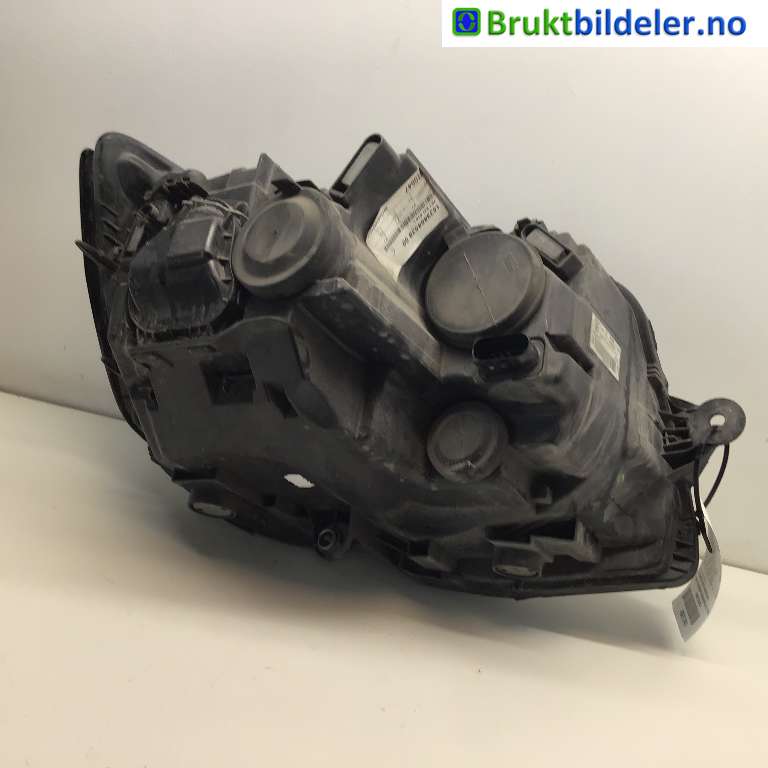 Frontlykt venstre halogen til VW Transporter / Caravelle 2015-2019 (T6) (T6) (VOLKSWAGEN|7E1 941 015 L|90073564|)
