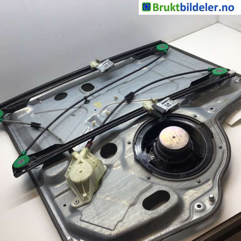 Ruteheis til VW Transporter / Caravelle, 2015-2019 (T6) (T6) (VOLKSWAGEN|7E0 837 753 D)