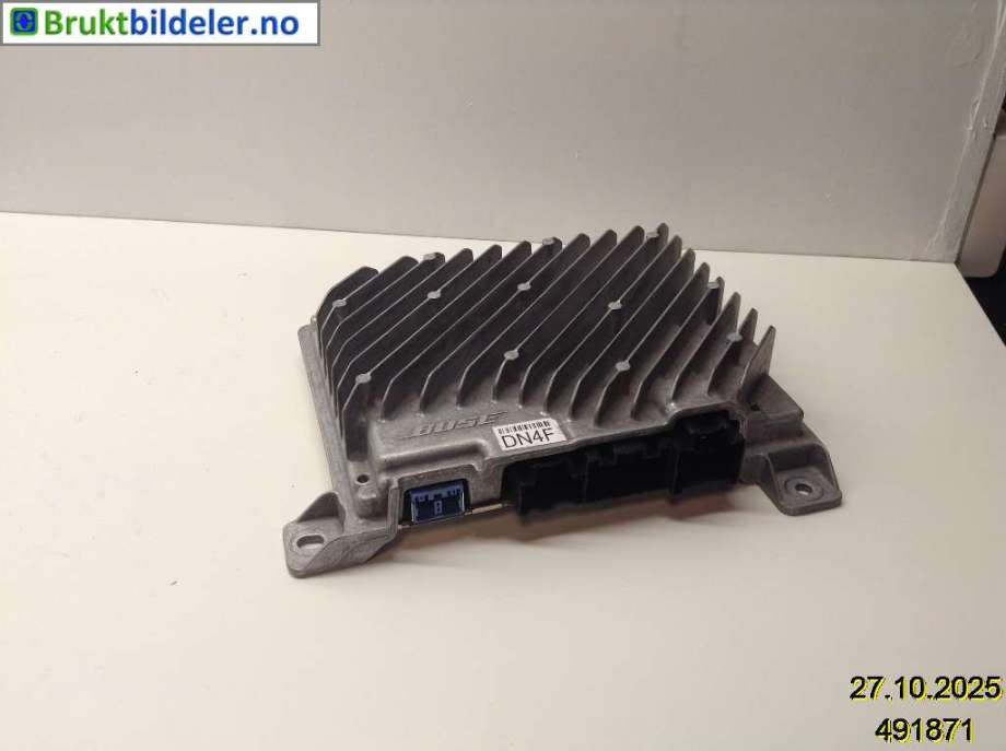 Bilstereo forsterker til Mazda MX-30, 2020-->> (MAZDA|DN4F-66A20)