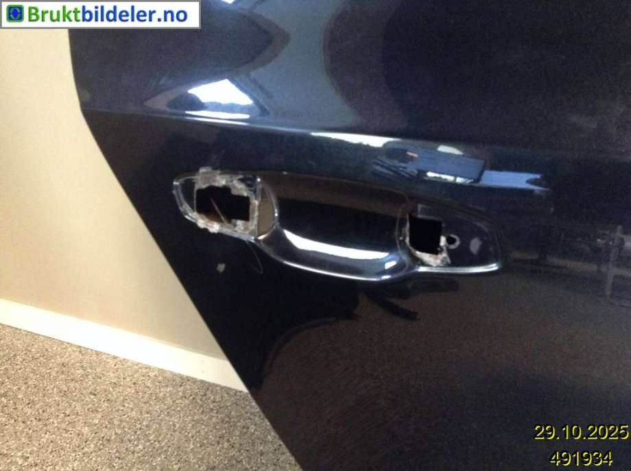 Dør høyre bak til Škoda Octavia 2013-2016 (Type III, Fase 1)  (SKODA|5E9 833 056 C|)