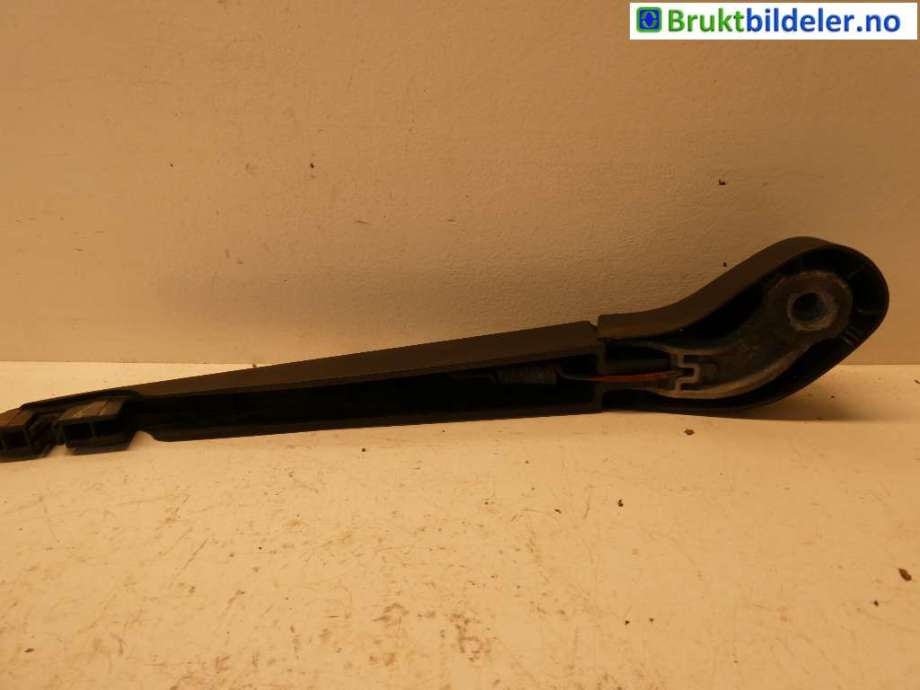 Viskerarm bakrute til Volvo V50 2004-2007 (Fase 1) (VOLVO|8648012||30753273)