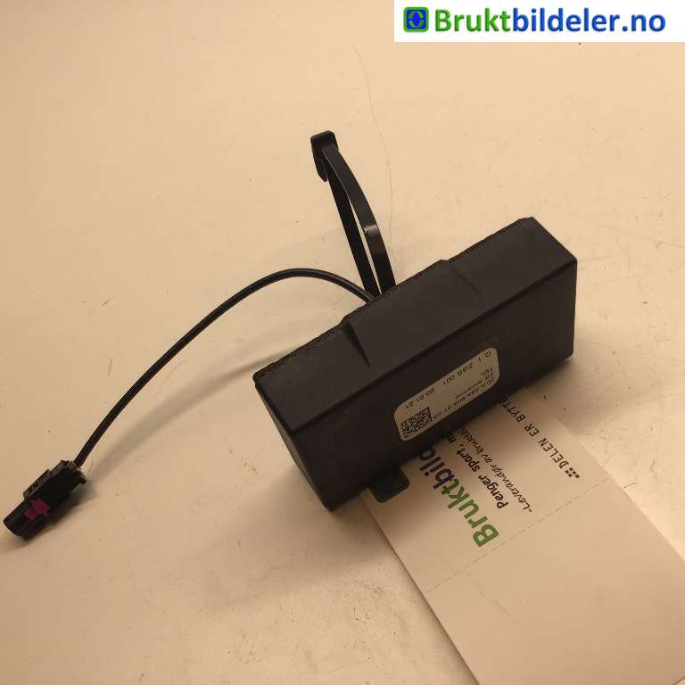Antenne forsterker til Mercedes EQC 2019-->>  (MERCEDES|A 293 905 31 00|)