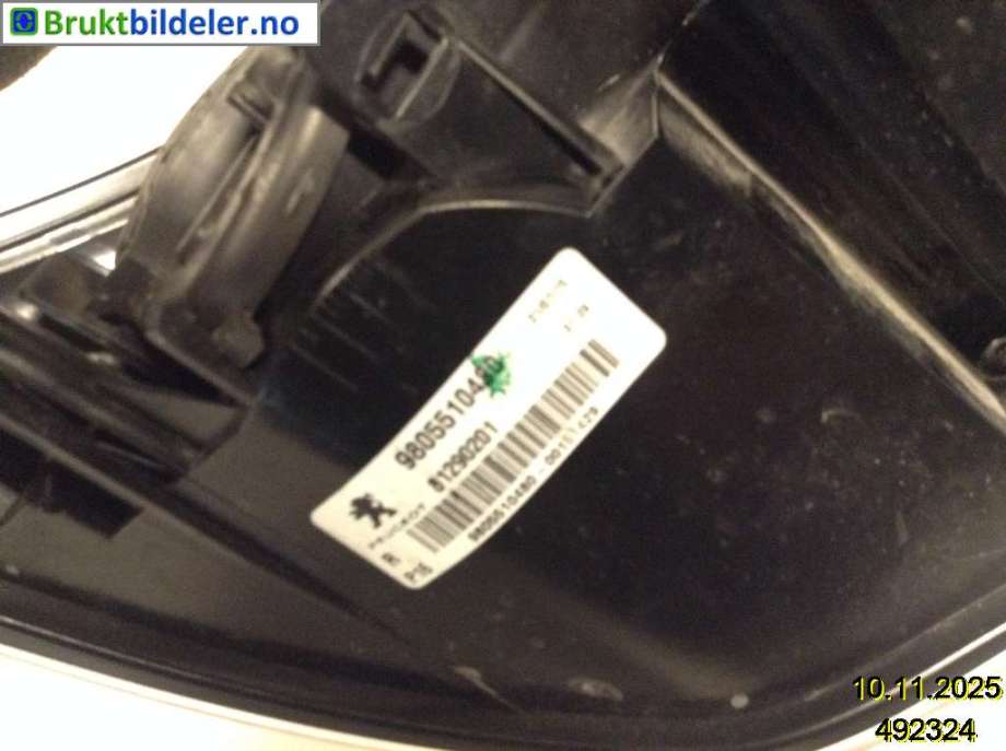 Baklykt høyre til Peugeot 3008 2009-2016 (Type I) (PEUGEOT|9805510480|)