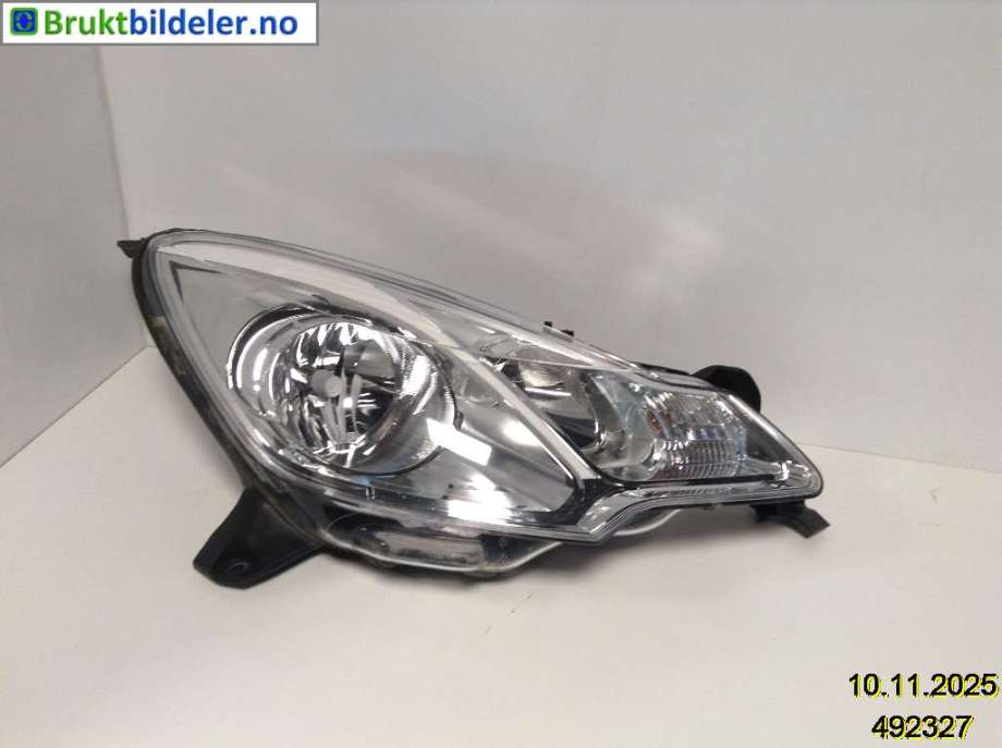 Frontlykt høyre halogen til Citroën C3 2010-2016 (Type II) (CITROEN|9673814380-02||16 069 300 80)