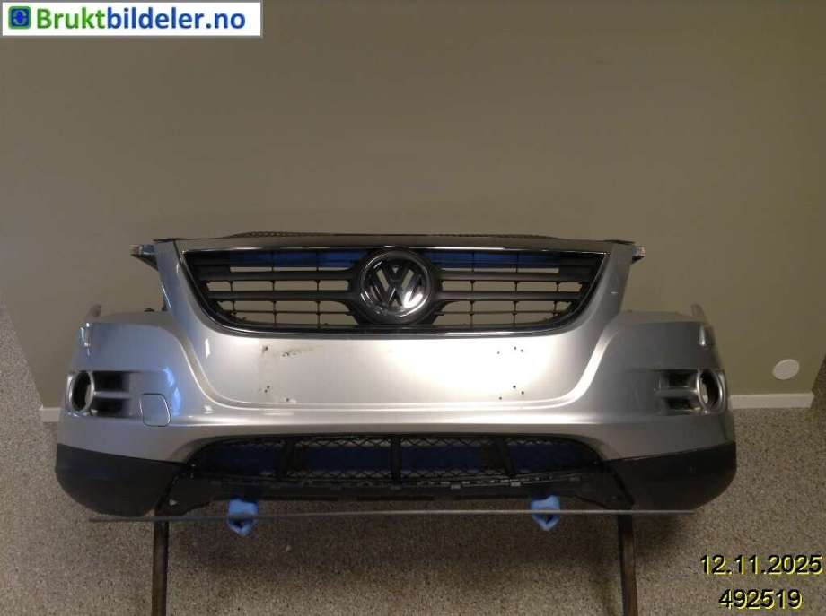 Støtfanger foran til VW Tiguan 2007-2011 (Type I, Fase 1)  (VOLKSWAGEN|5N0 807 217 Q|5N0 853 651|5N0 805 903 A)