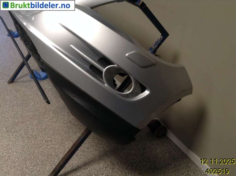 Støtfanger foran til VW Tiguan 2007-2011 (Type I, Fase 1)  (VOLKSWAGEN|5N0 807 217 Q|5N0 853 651|5N0 805 903 A)
