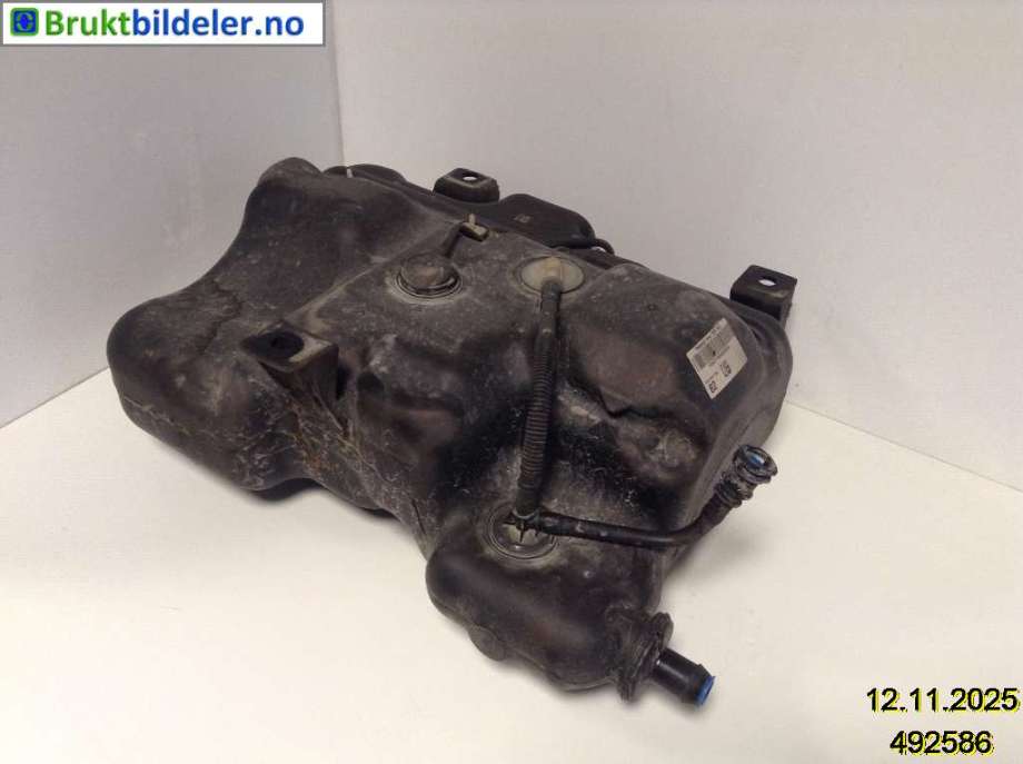 AdBlue tank til Opel Vivaro B, 2014-2019  (OPEL|93459932)