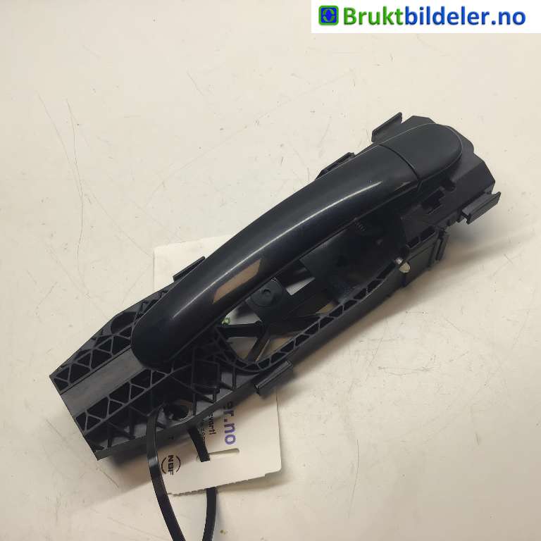Dørhåndtak utv høyre bak til VW Tiguan, 2007-2011 (Type I, Fase 1)  (VOLKSWAGEN|5N0 839 885 G)