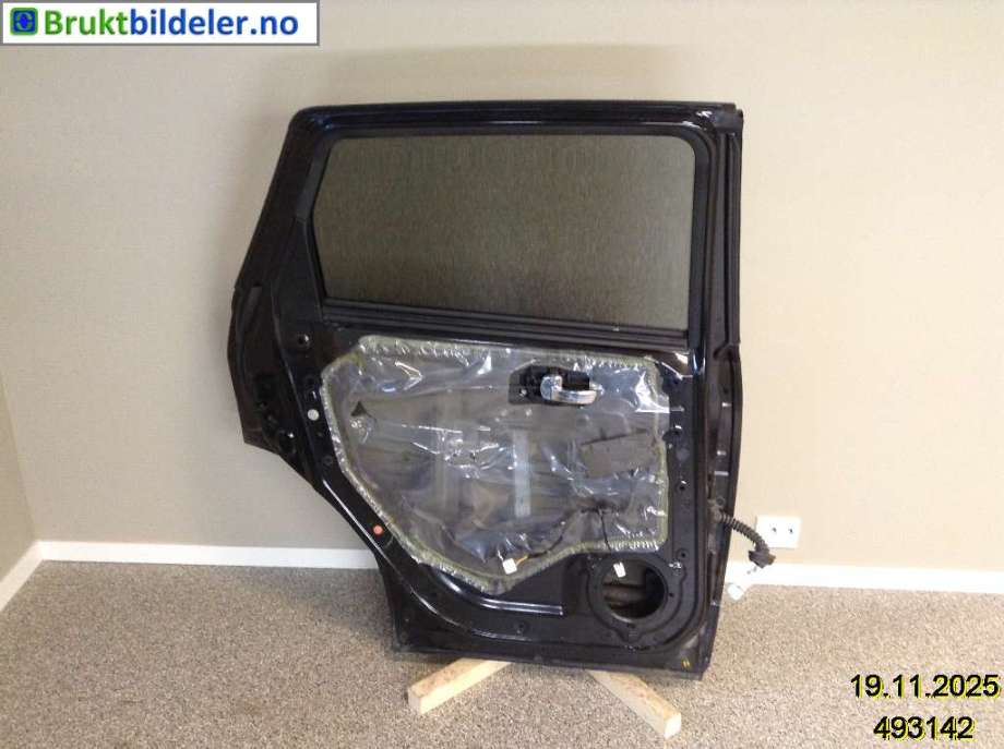 Dør venstre bak til Nissan Qashqai 2010-2014 (Type I, Fase 2)  (NISSAN|H2101EY1MA|)