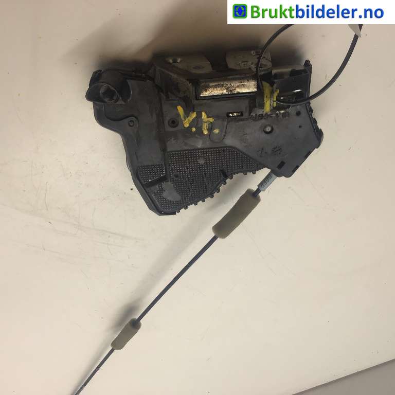 Låsekasse venstre foran til Toyota Camry, 2001-->> (TOYOTA|6904006180)