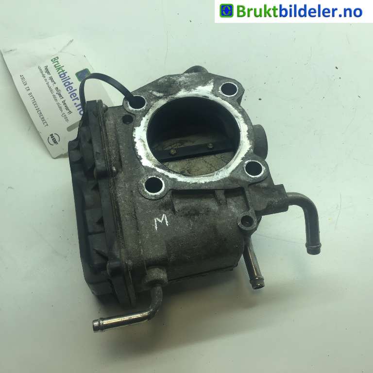 Spjeldhus til Toyota Camry 2001-->> (TOYOTA|22030-0H030|8E06 00849|)