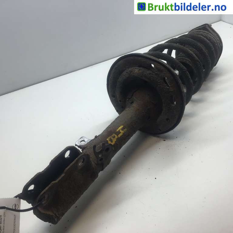 Fjærbein høyre bak til Toyota Camry, 2001-->> (TOYOTA|4853009K70)