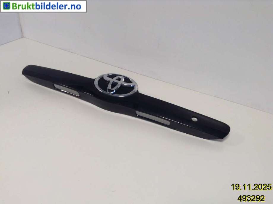 Lister til Toyota Camry, 2001-->> (TOYOTA|7681106130C0)