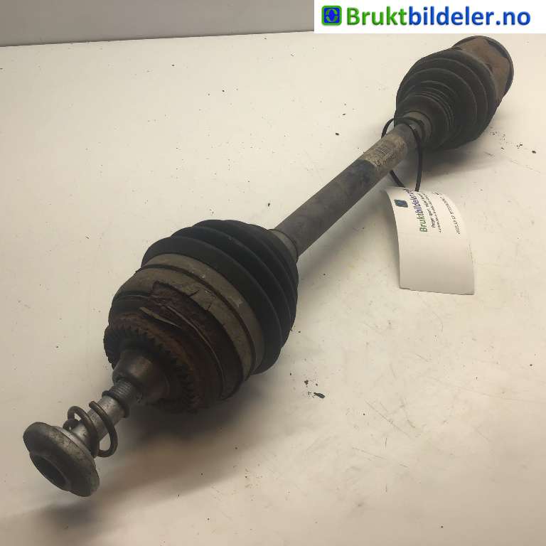 Drivaksel venstre foran til BMW X3 2010-2017 (F25) (F25) (BMW|31 60 8 675 013|)