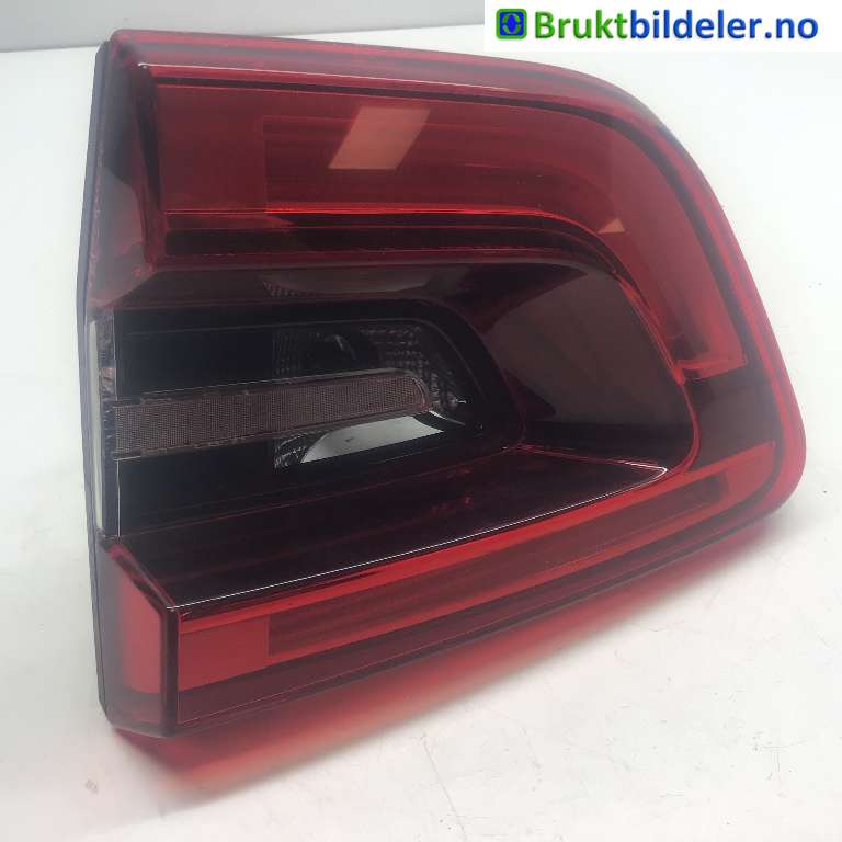 Baklykt høyre indre til Renault Kadjar 2015-->> (RENAULT|265508898R|90061333|)