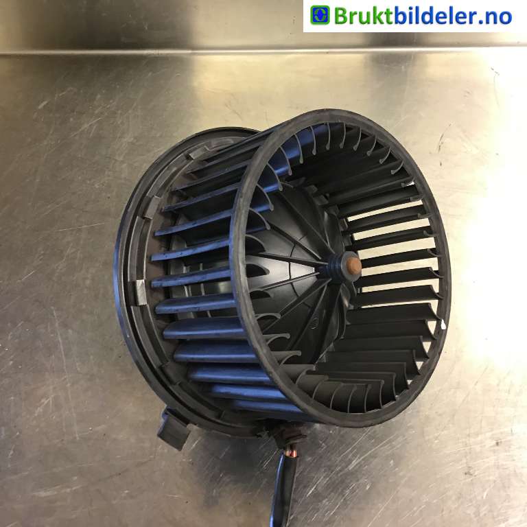 Varmeapparat motor til VW Transporter / Caravelle 1990-2003 (T4) (T4) (VOLKSWAGEN|701819021B|539.9386.120|)