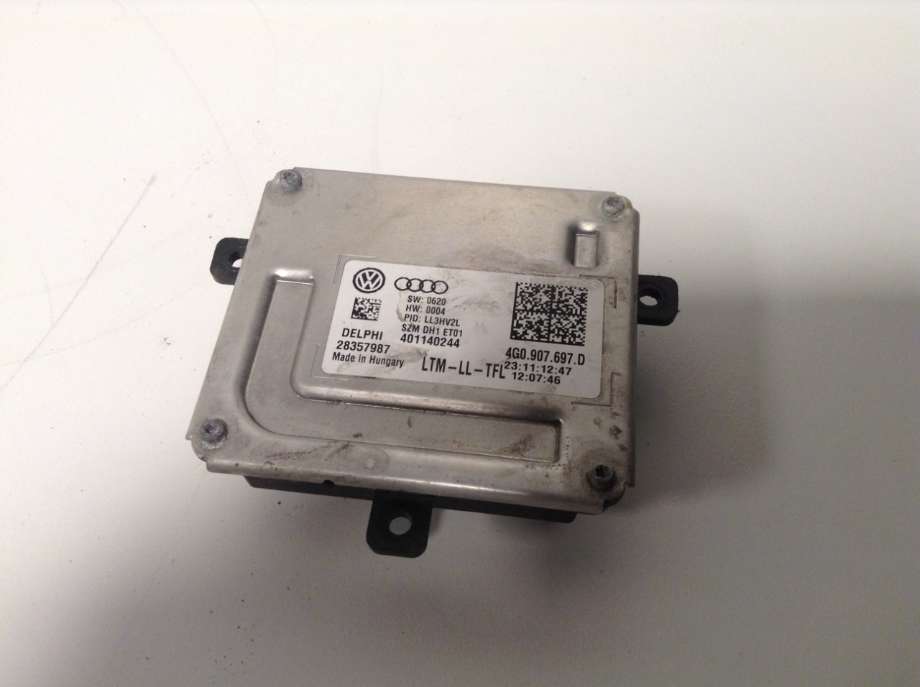 Styreenhet xenon/ballast til Audi A4 2007-2014 (Type IV) (B8) (B8) (AUDI|4G0 907 697 D|28357987|)