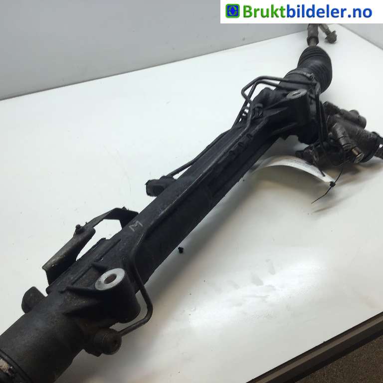 Tannstang til BMW 5-Serie, 2010-2017 (F10/F11) (F10/F11) (BMW|32 10 6 777 770)