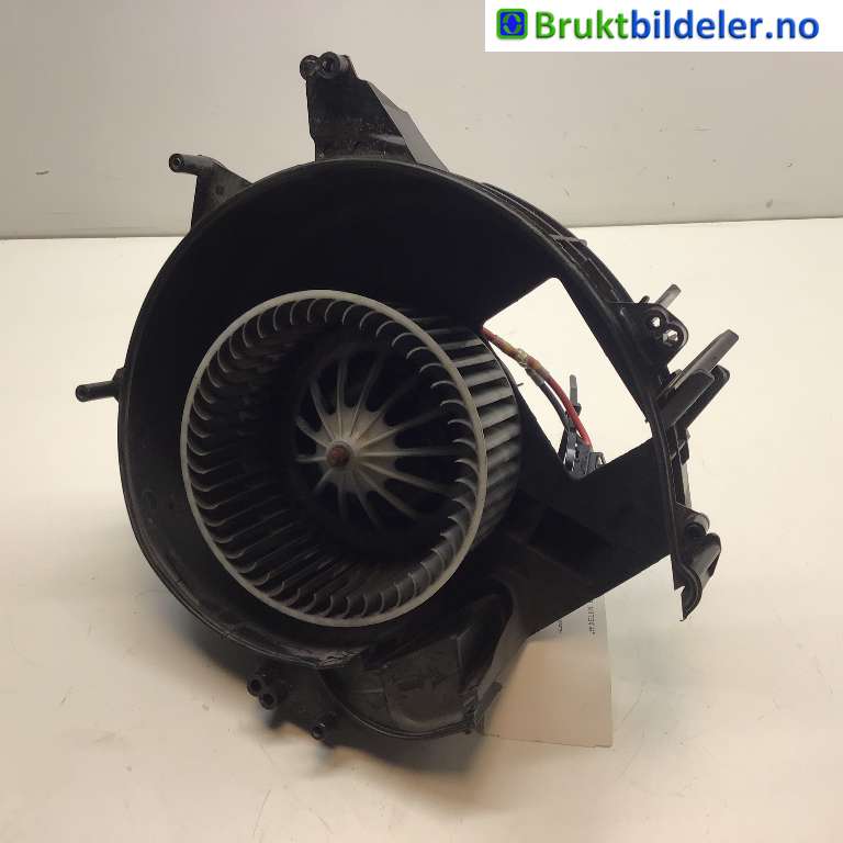 Varmeapparat motor til BMW 5-Serie, 2010-2017 (F10/F11) (F10/F11) (BMW|64 11 9 242 607)
