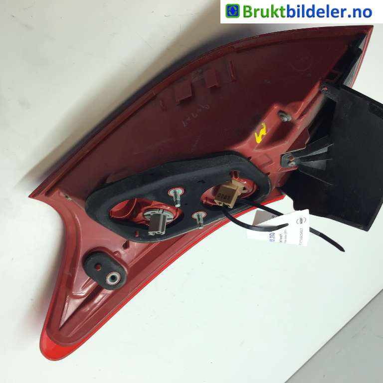 Baklykt venstre til Mitsubishi Lancer 2008-2017 (MITSUBISHI|8330A277|)
