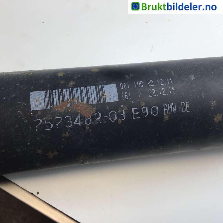 Mellomaksel til BMW 3-Serie 2005-2011 (E90/E91/E92/E93) (E90/E91/E92/E93) (BMW|26 10 7 573 482|)
