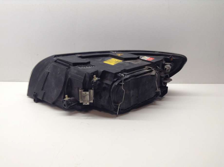Frontlykt høyre xenon til Volvo V50 2004-2007 (Fase 1) (VOLVO|30678917|0 301 198 274|)