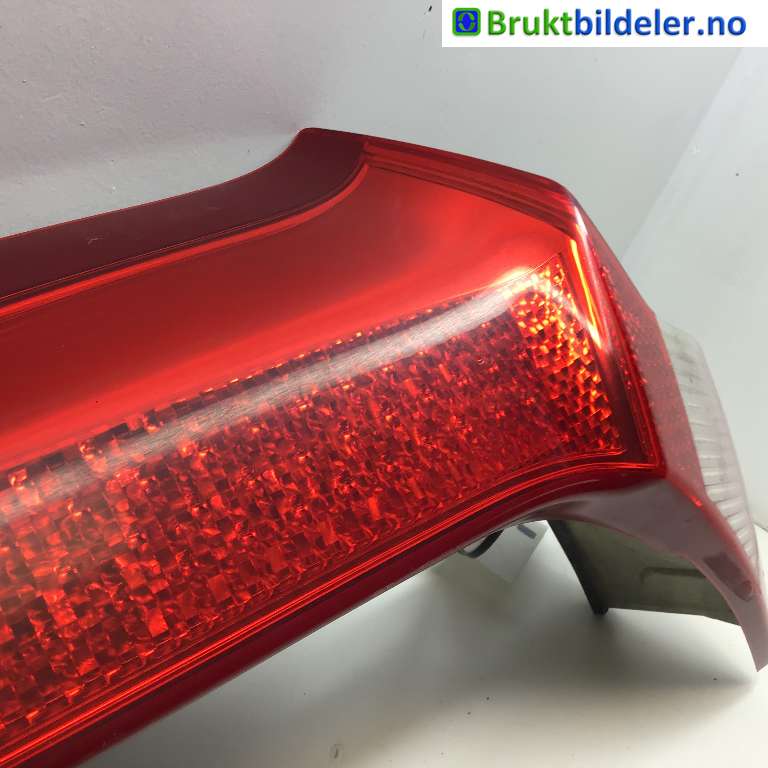 Baklykt høyre indre til Volvo V70 2007-2013 (Type III, Fase 1)  (VOLVO|31395069|)