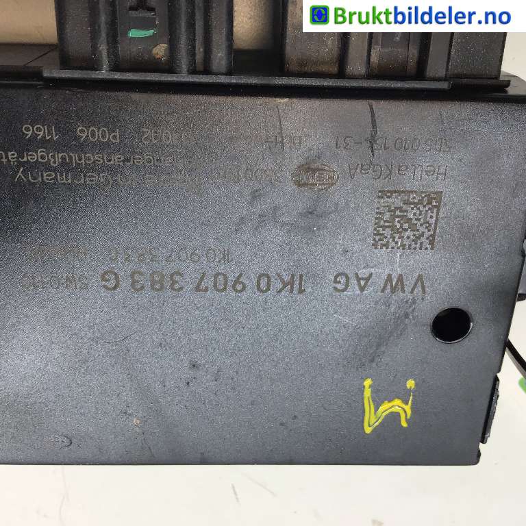 Styreenhet hengerfeste til VW Transporter / Caravelle 2009-2015 (Fase 2) (T5) (T5) (VOLKSWAGEN|1K0 907 383 G|3B001001|)