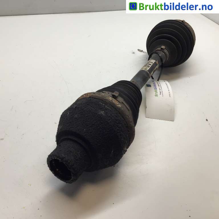 Drivaksel høyre foran til VW Transporter / Caravelle 2009-2015 (Fase 2) (T5) (T5) (VOLKSWAGEN|7E0 407 272 AD|)