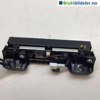 Baklykt bremselys bakrute til Toyota Corolla Cross,   (TOYOTA|81570K0050)