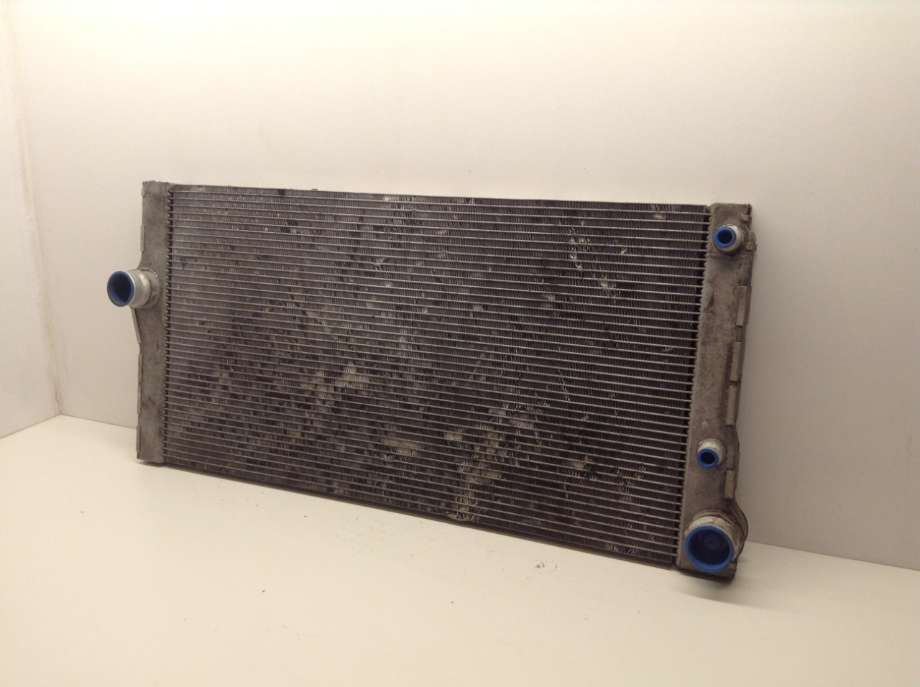 Radiator (automat gir) til BMW 5-Serie 2010-2017 (F10/F11) (F10/F11) (BMW|17 11 8 509 175-01||17 11 8 509 175)